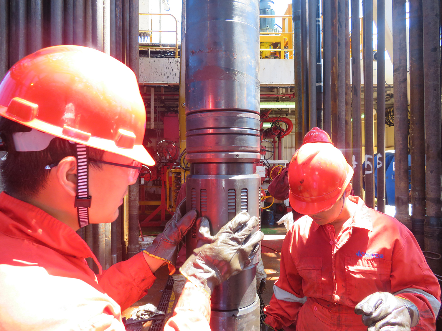 Successful completion of sand control wellbore construction for high-difficulty extended-reach wells